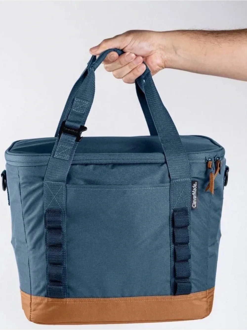 New CleverMade Collapsible Tahoe Cooler 30 Cans Soft Sided Cooler Ocean